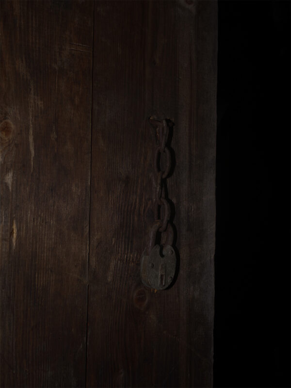  - Image 2 of 8