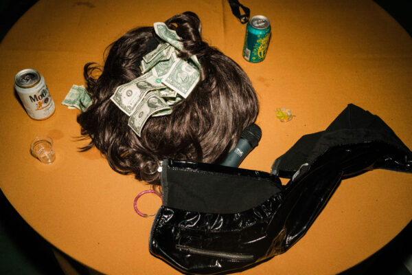  - Image 1 of 8